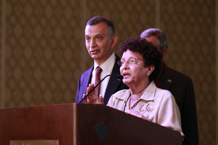 269652_458665240830962_1036218754_n